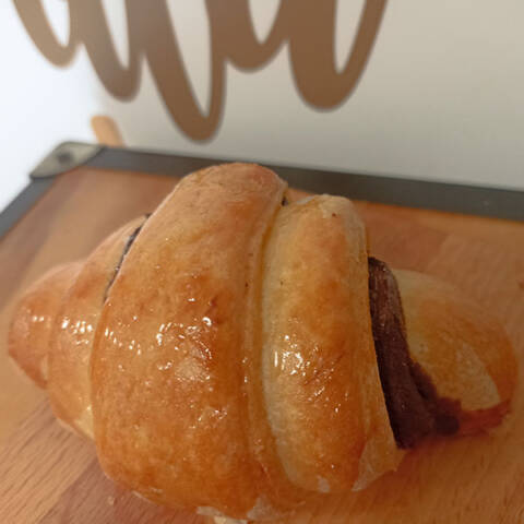 croissant chocolate